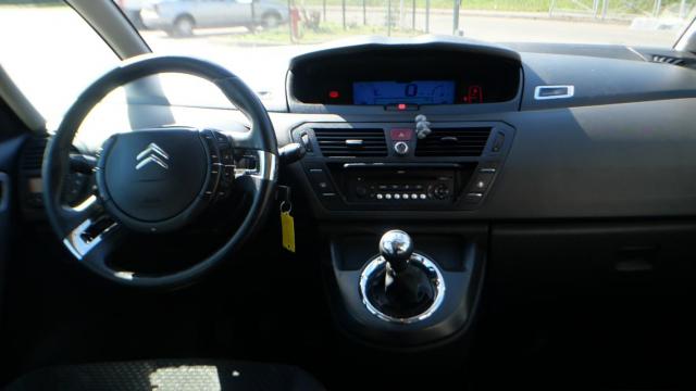 Citroen C4 Picasso image 8