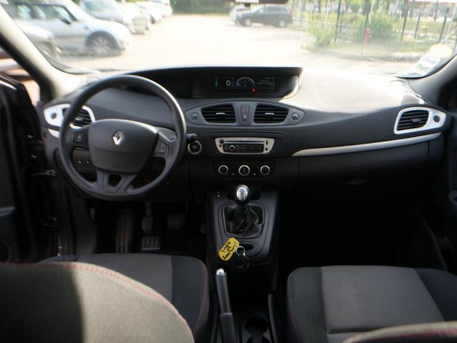 Renault Scénic image 2