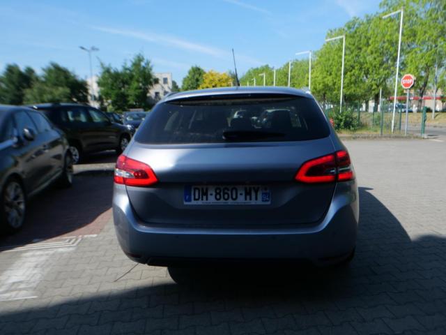 Peugeot 308 image 1