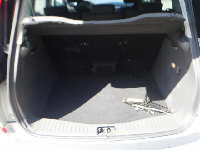 Ford C-Max image 2