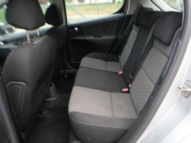 Peugeot 207 image 8
