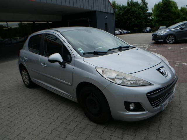 Peugeot 207 image 2