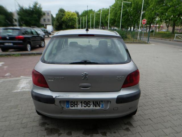 Peugeot 307 image 7