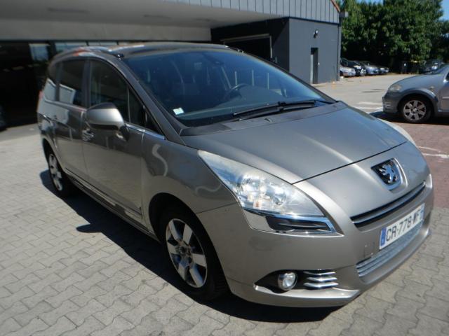 Peugeot 5008 image 2