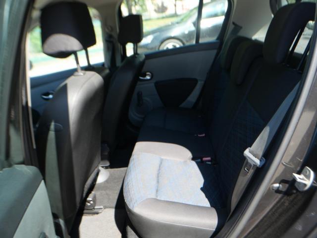 Renault Clio image 8