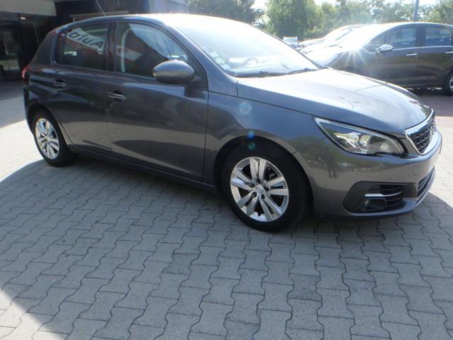 Peugeot 308 image 2
