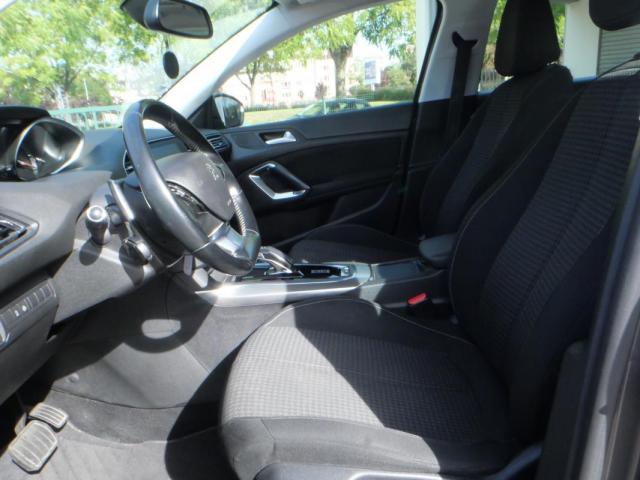 Peugeot 308 image 1