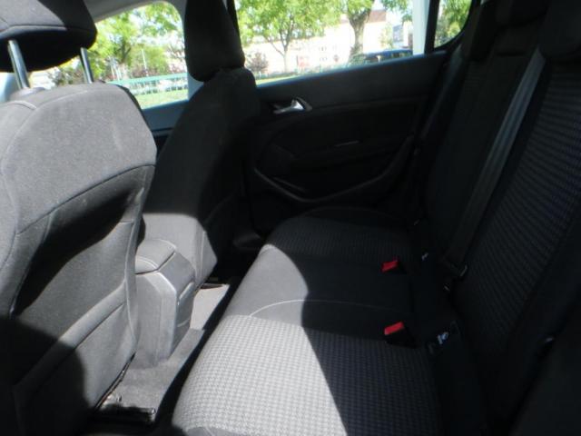 Peugeot 308 image 4