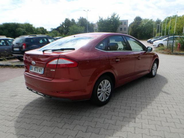 Ford Mondeo image 2