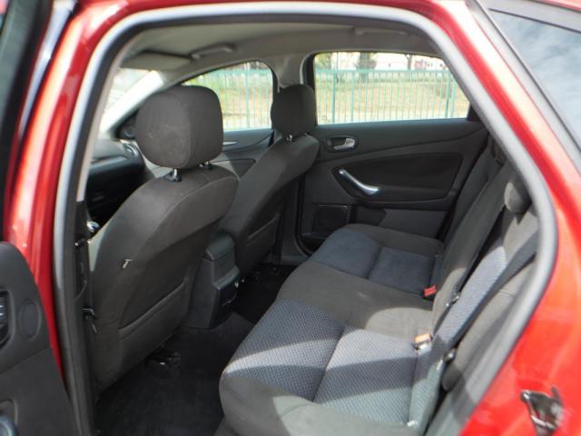 Ford Mondeo image 1