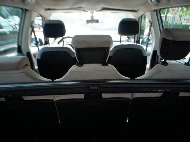 Citroen Grand C4 Picasso image 6