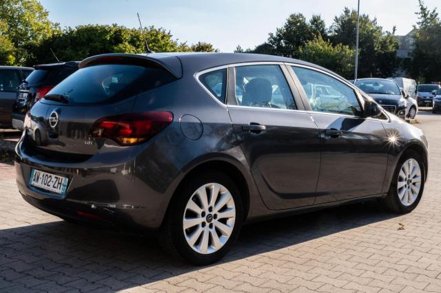 Opel Astra image 6