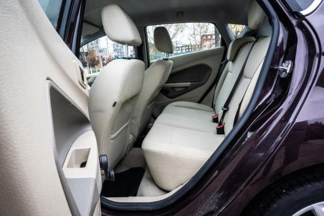 Ford Fiesta image 8