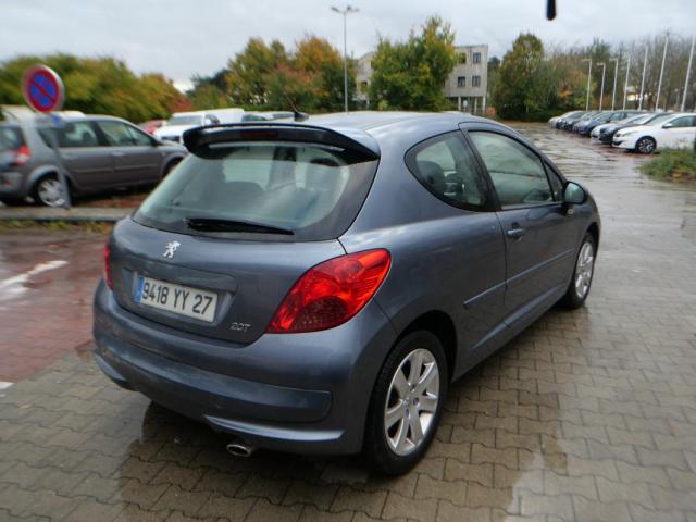Peugeot 207 image 3