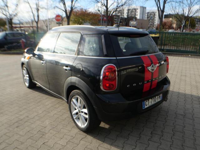 Mini Countryman image 2