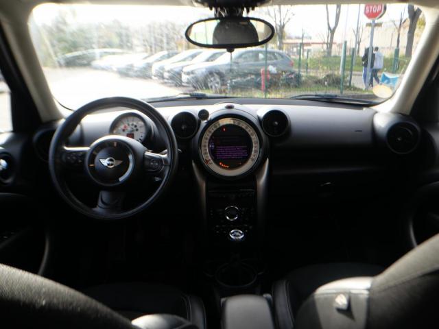 Mini Countryman image 9
