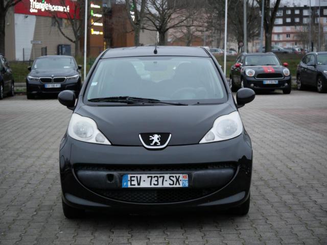 Peugeot 107 1.0i-12v