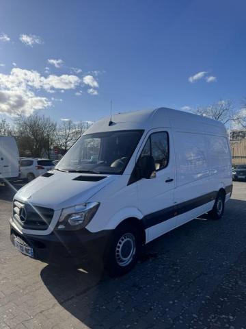 Mercedes Benz Sprinter image 1
