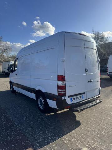 Mercedes Benz Sprinter image 2