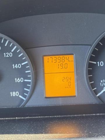 Mercedes Benz Sprinter image 4