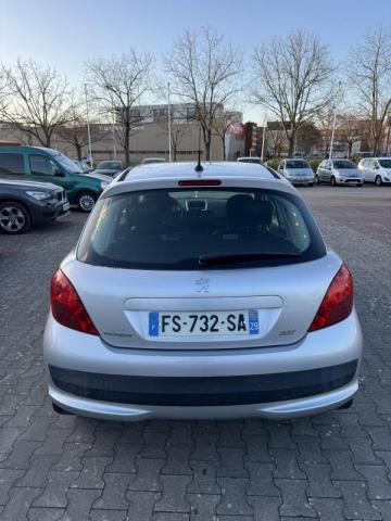 Peugeot 207 image 1