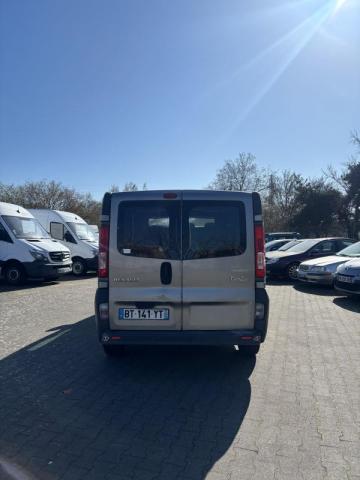 Renault Trafic image 9