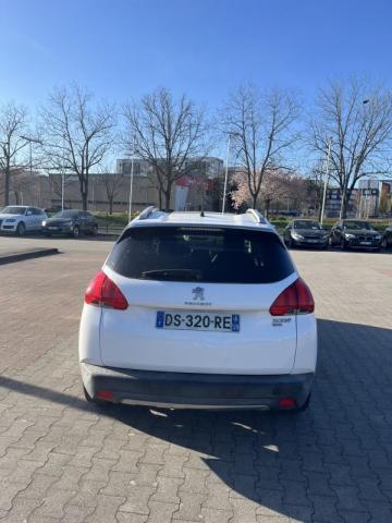 Peugeot 2008 image 3