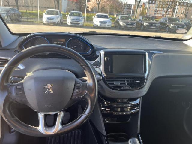 Peugeot 2008 image 9