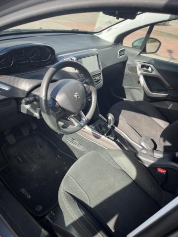 Peugeot 2008 image 7