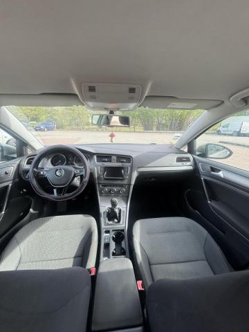Volkswagen Golf image 5