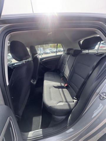 Volkswagen Golf image 1