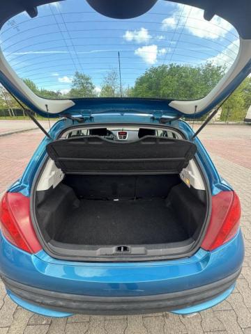 Peugeot 207 image 3