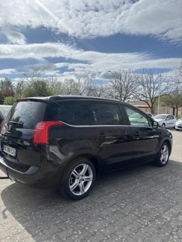 Peugeot 5008 image 8