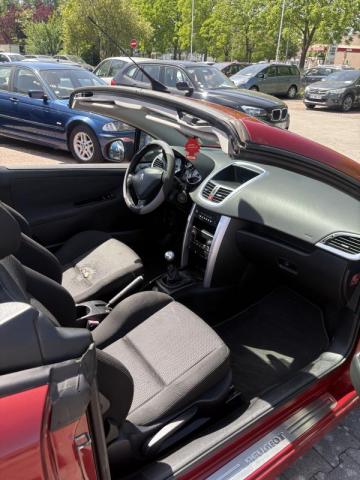 Peugeot 207 image 3