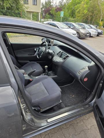 Nissan Primera image 2