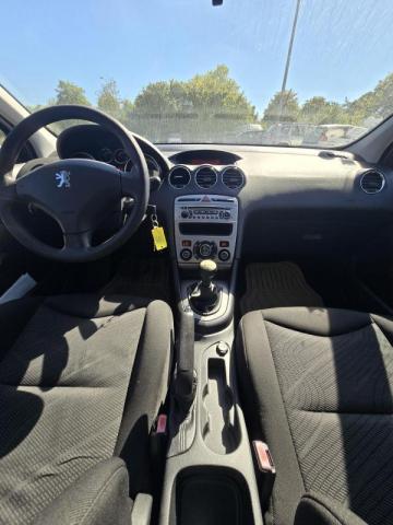 Peugeot 308 image 2