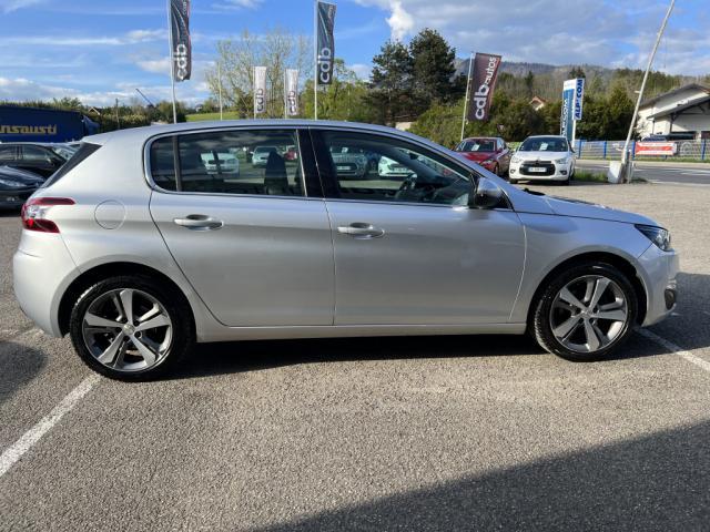 Peugeot 308 image 8