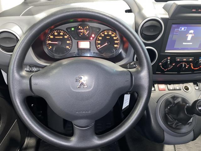 Peugeot Partner image 2