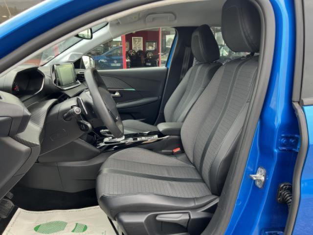 Peugeot 208 image 5