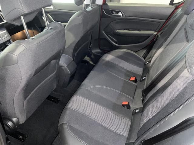 Peugeot 308 image 2