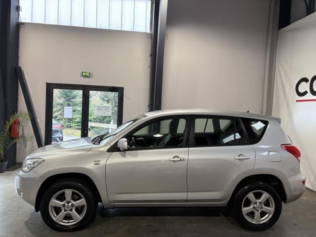 Toyota Rav4 image 6