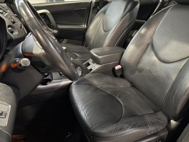 Toyota Rav4 image 5