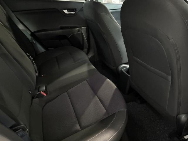 Kia Rio image 3