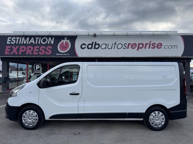 Renault Trafic image 2