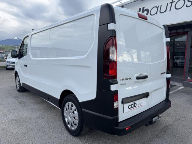 Renault Trafic image 1