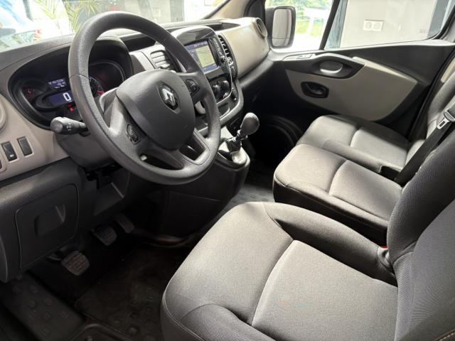 Renault Trafic image 7