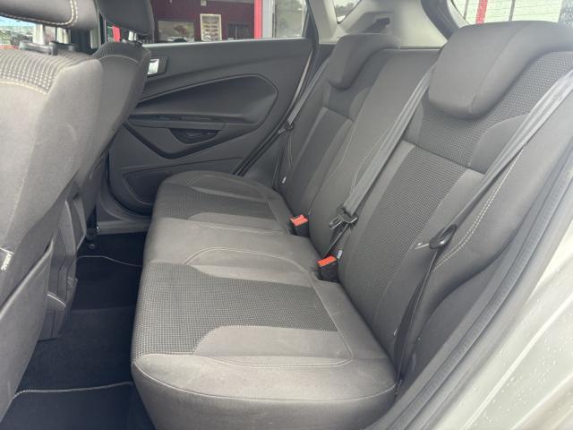 Ford Fiesta image 7