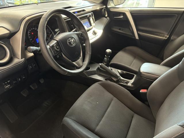 Toyota Rav4 image 5