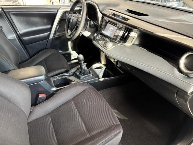 Toyota Rav4 image 3