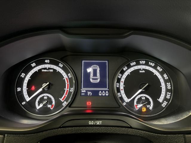 Skoda Karoq image 7